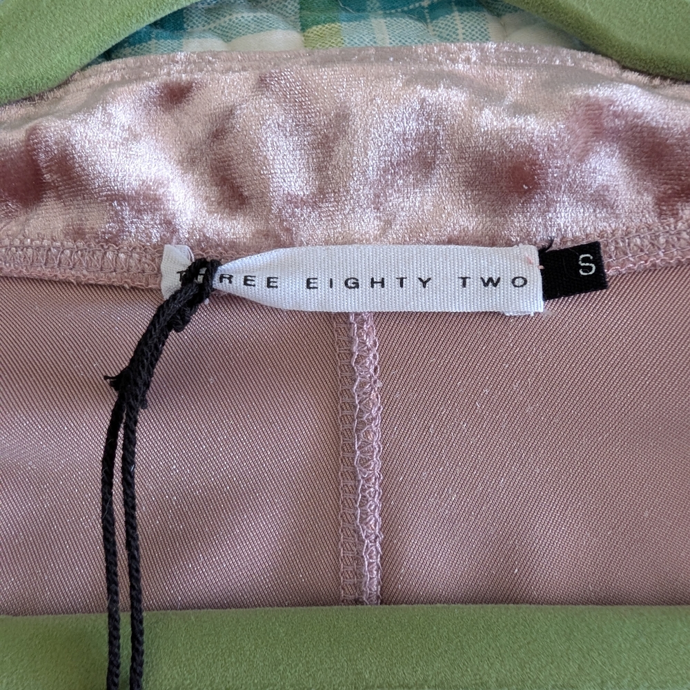 Chic Pink Shrug with 3/4 Sleeves - Picture 6 of 7